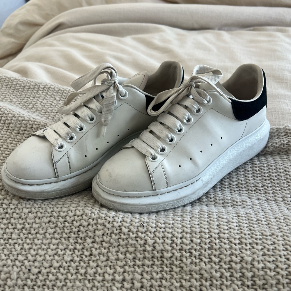 Alexander Mcqueens - image 1